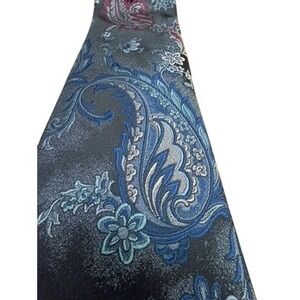 "DON LOPER" Silk Paisley Blue Burgundy Men's Necktie Formal Dress Tie‎ Emb. Logo